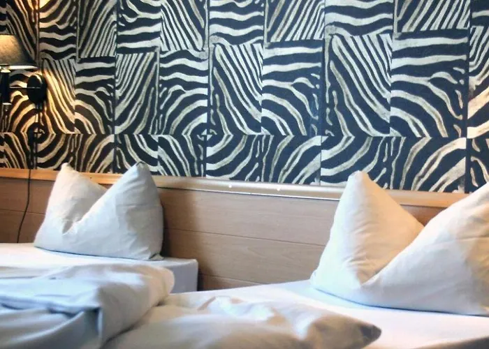Bavaria Safari Hotel