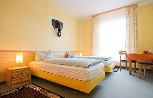 Hotel Bavaria Safari